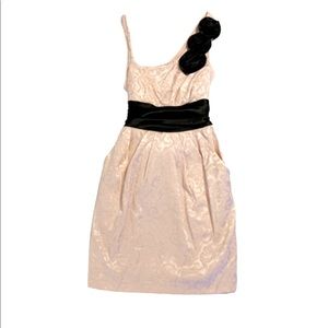 Xtraordinary formal dress with pockets blush pink size 3